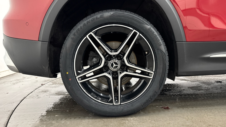 Mercedes-Benz GLB 200 AMG Line Premium 5dr 7G-Tronic Petrol Estate